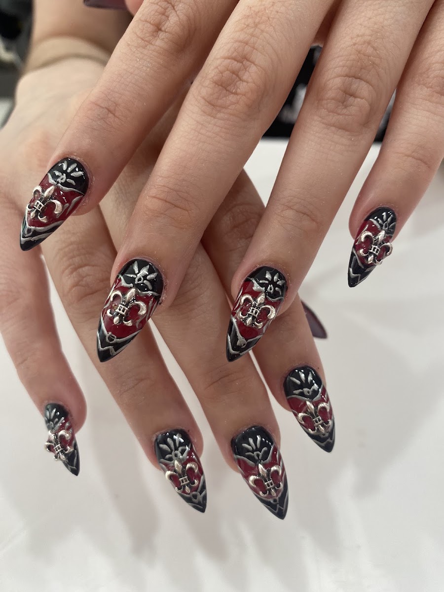 Detailed black and red nail art